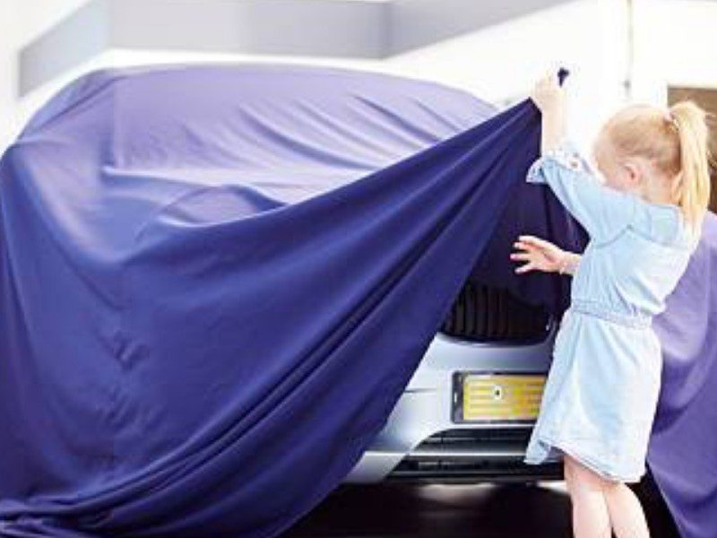 Cerada protiv tuče za auto